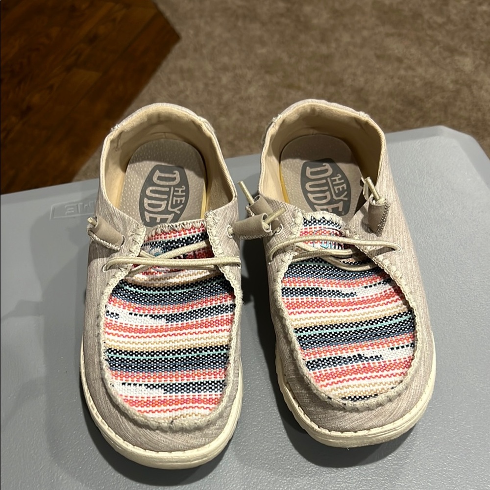 Hey Dudes women shoes